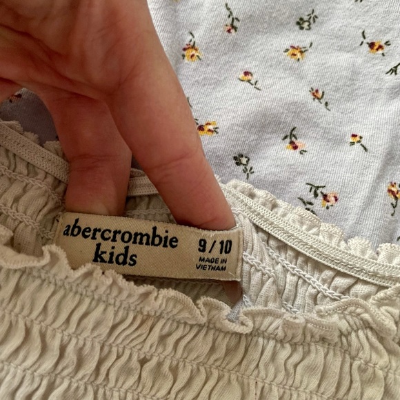 6 for $20 OR mix and match with other listings 💚 - Picture 5 of 9